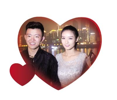 第1000天，女孩在LED大屏上打出結(jié)婚宣言，高調(diào)向男孩“求婚”
